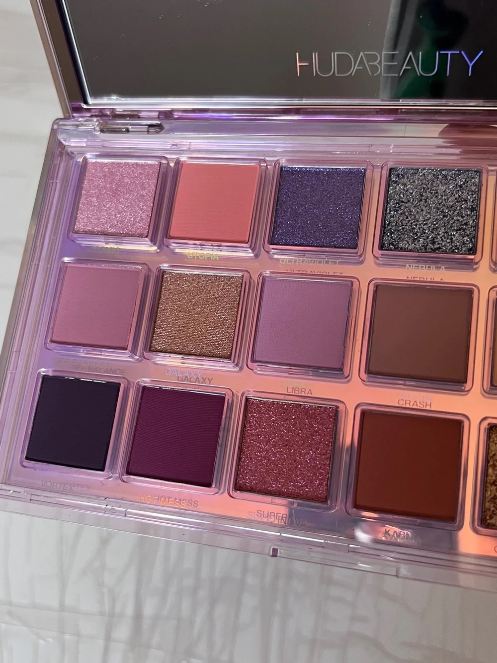 New! HUDA BEAUTY Mercury Retrograde Eyeshadow Palette